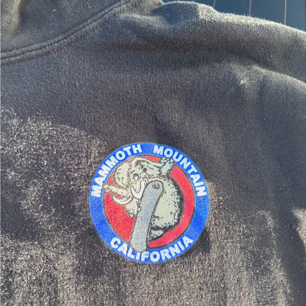 Mammoth Classic Black Hoodie - Picture 4 of 5